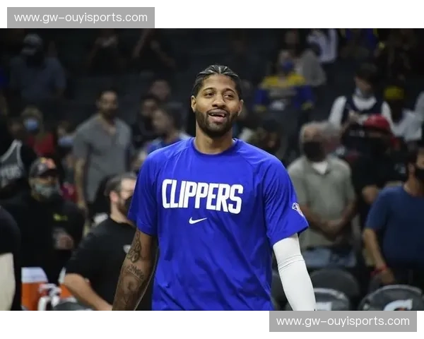 圣诞夜的硝烟：快船与勇士的史诗对决，谁能点燃洛城之夜？